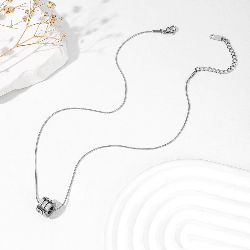 Round Pendant Necklace