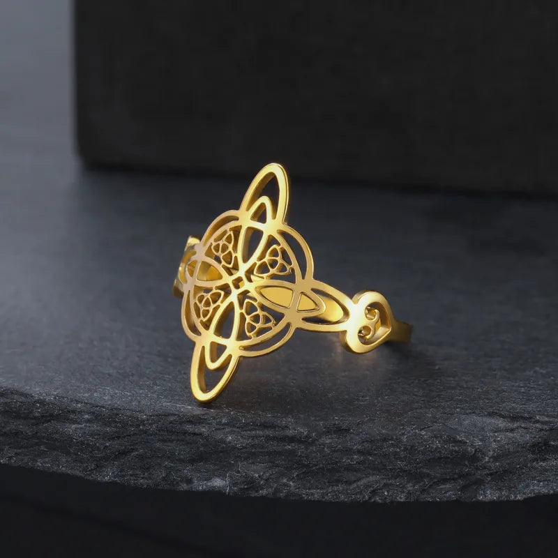 Witches Knot Ring