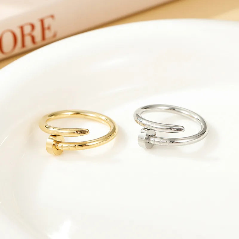 Nail Ring