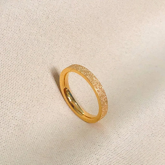 Golden Dimond Finishing Ring