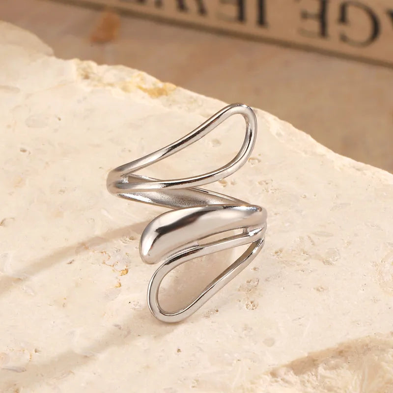 3 loops ring