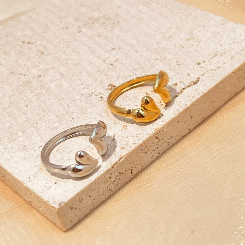 Double heart open ring